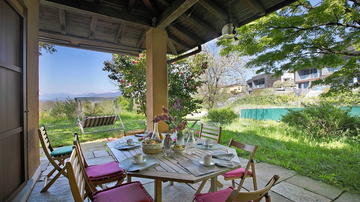 Buguggiate Villa | Three Lakes Villa Varese, Buguggiate, Italy