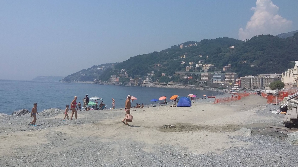 Pra' Apartment | Three minutes from the sea 2