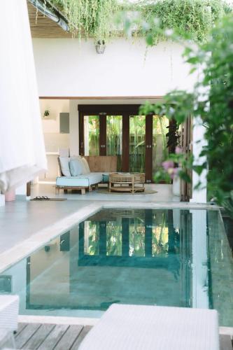 Medewi Bed & Breakfast | Three Palms Surf & Stay Medewi