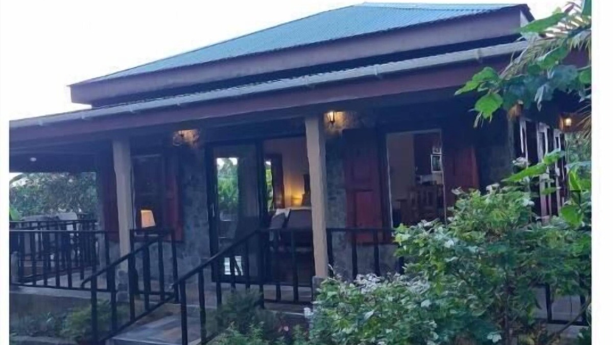 Barroui Cottage | Three Peaks Mountain LodgenROMANCE, RELAXATION & REJUVENATION awaits you!
