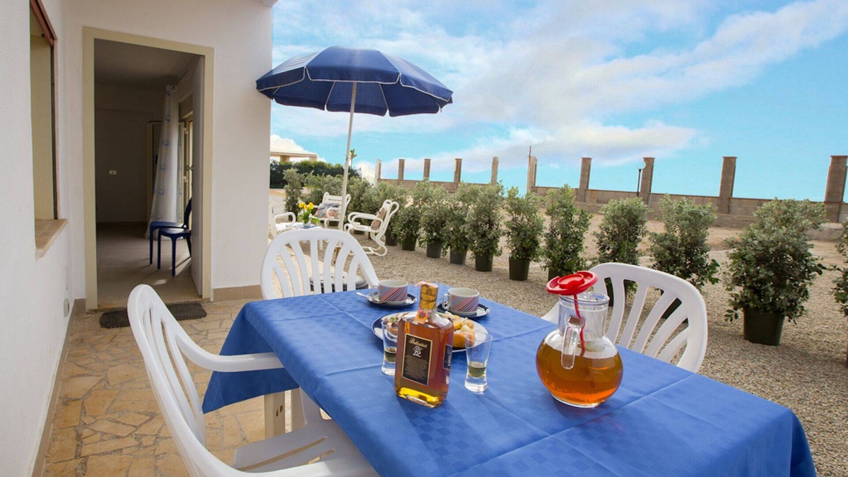 Castroreale Terme Apartment | Three-room apartment 20 meters from the beach of Terme Vigliatore