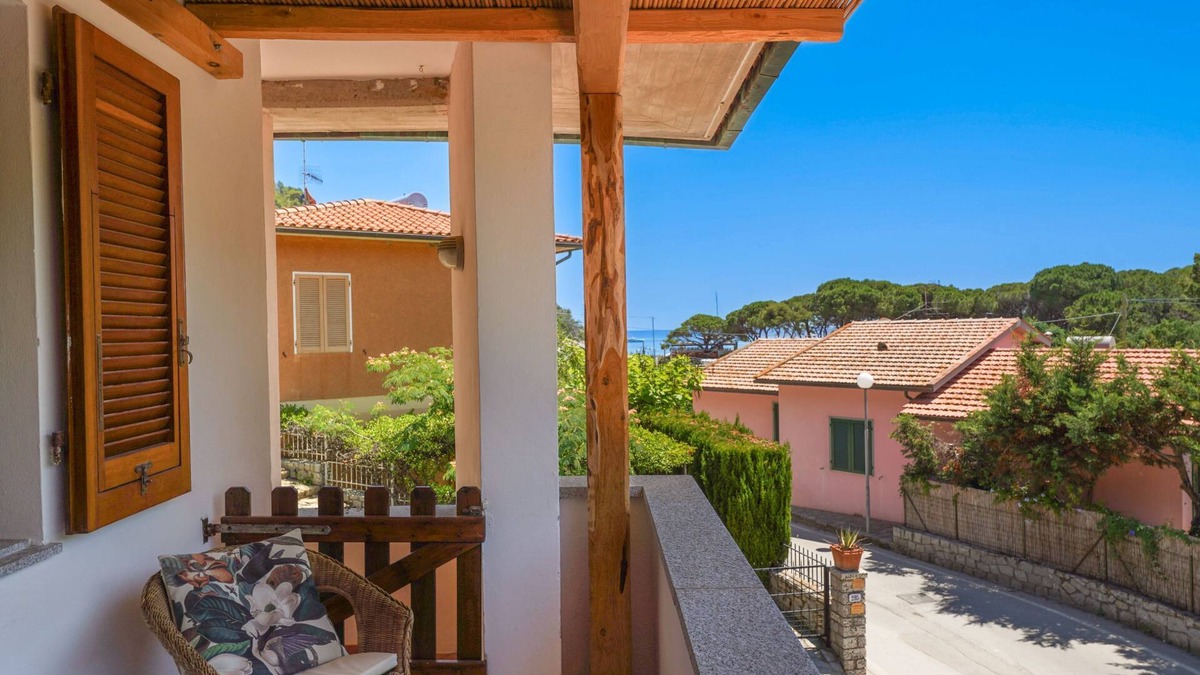 Fetovaia Apartment | Three-room apartment on the first floor