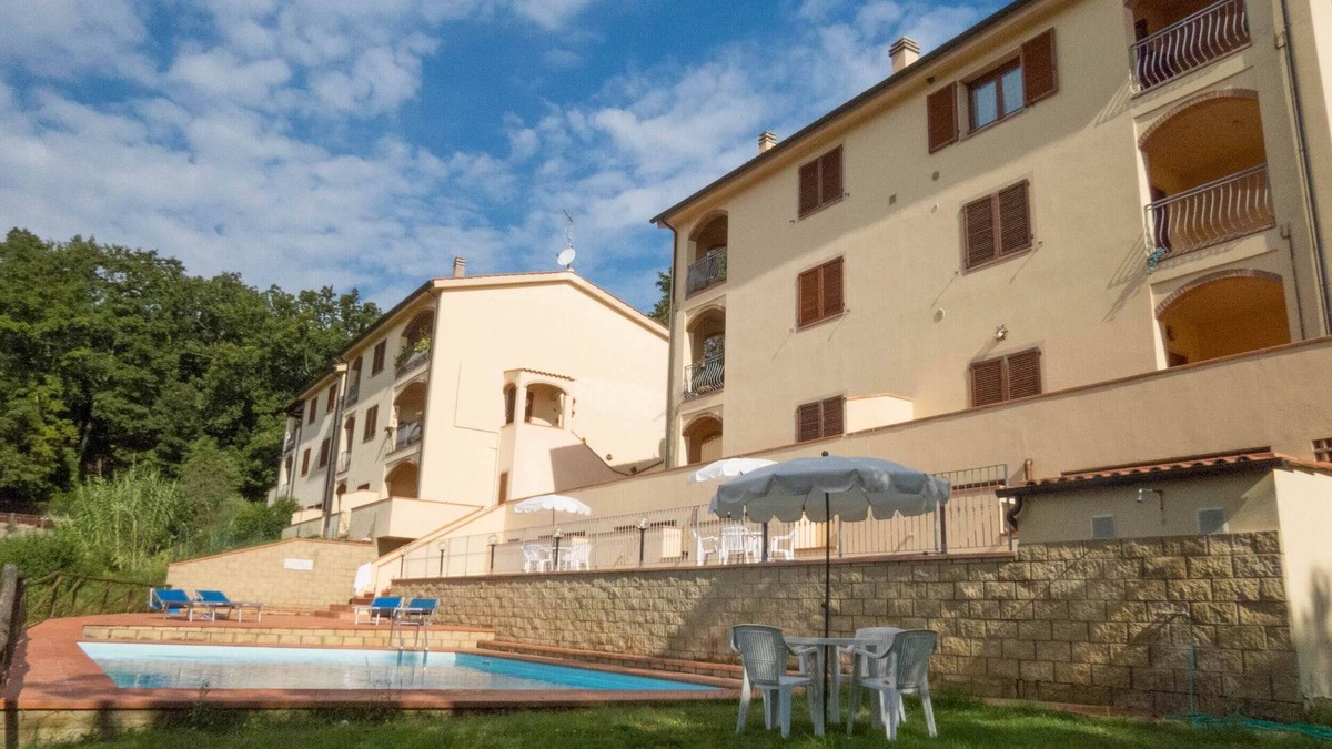 Monteverdi Marittimo Apartment | Three room apartment with terrace and wonderful view