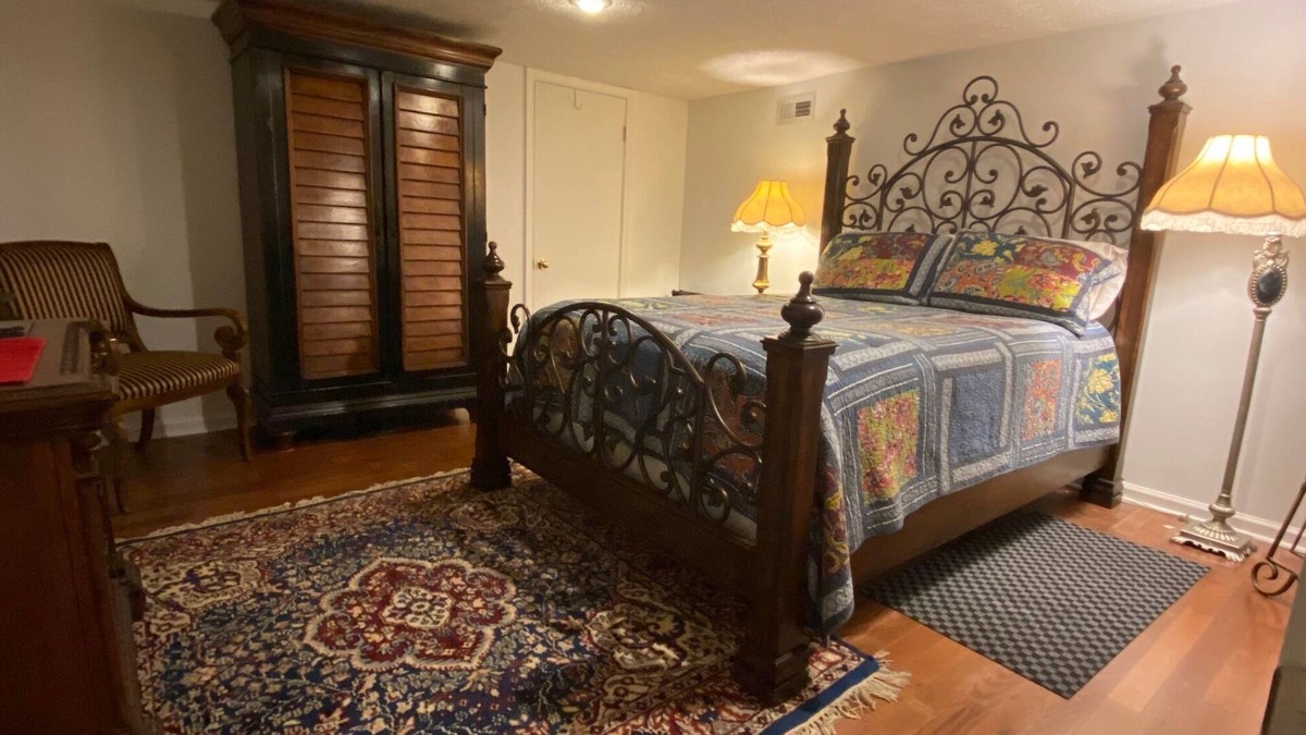 Jefferson Other | Three Room Suite - Sleeps 6 in Farmhouse on rural sheep and goat farm.