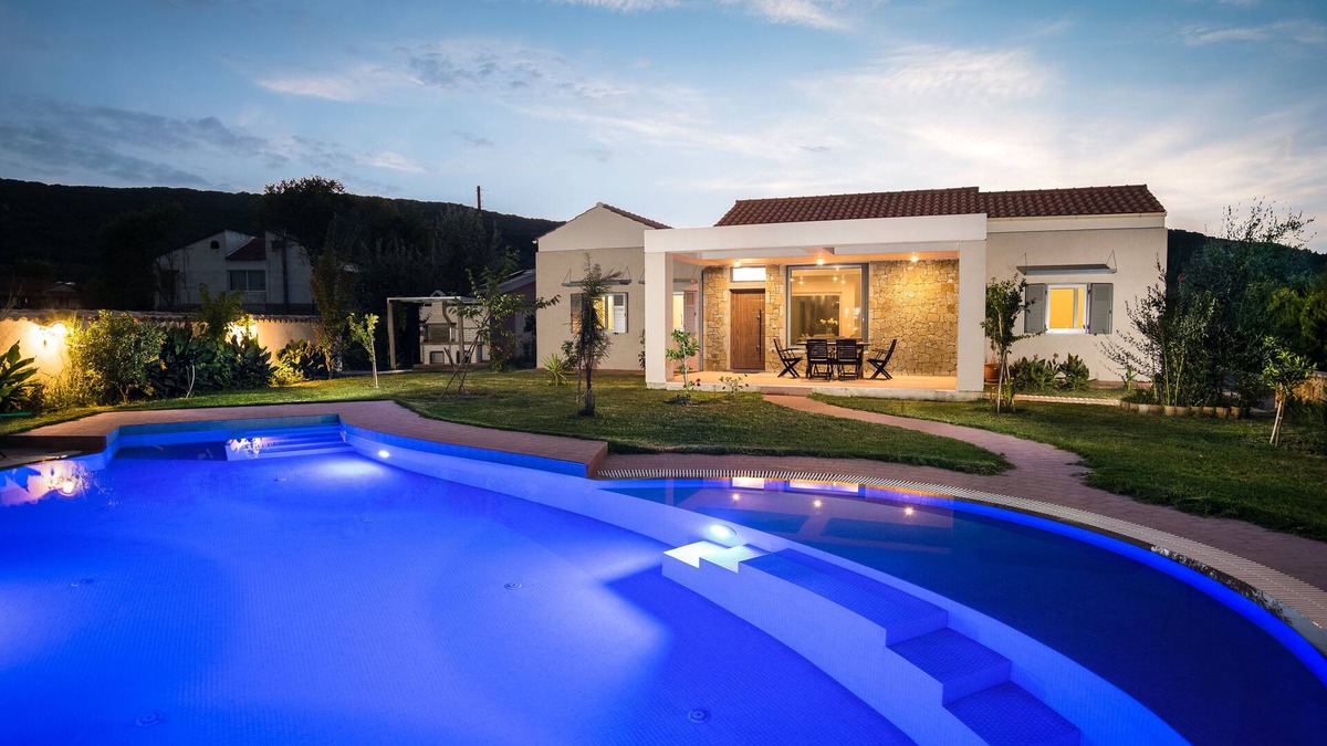 Moraitika Villa | Three Stars Luxury Villas