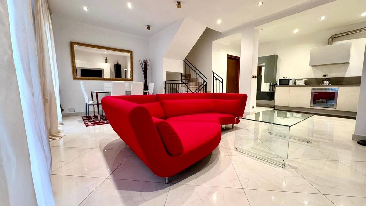 Settecamini Villa | Three-story air-conditioned villa with private garden and parking space