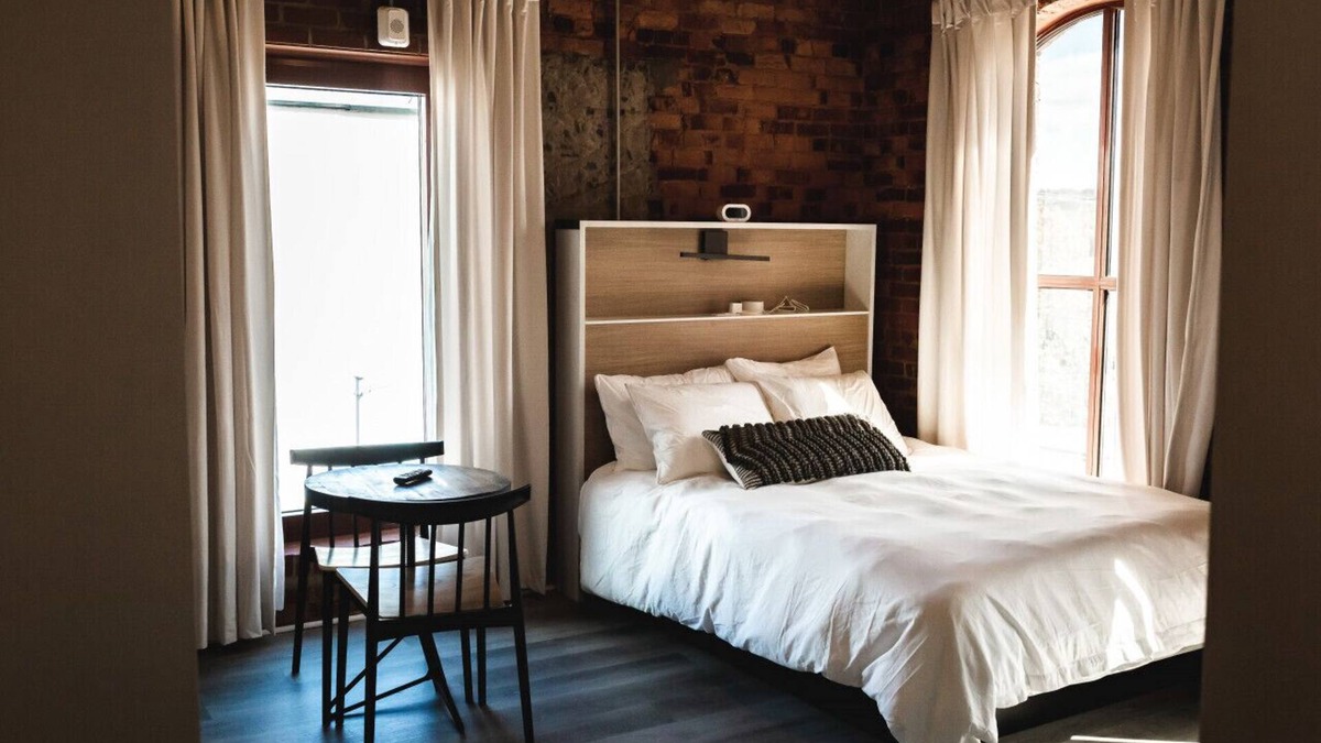 Jonesville Apartment | Three Trails Downtown Elkin, Studio Loft, Train View