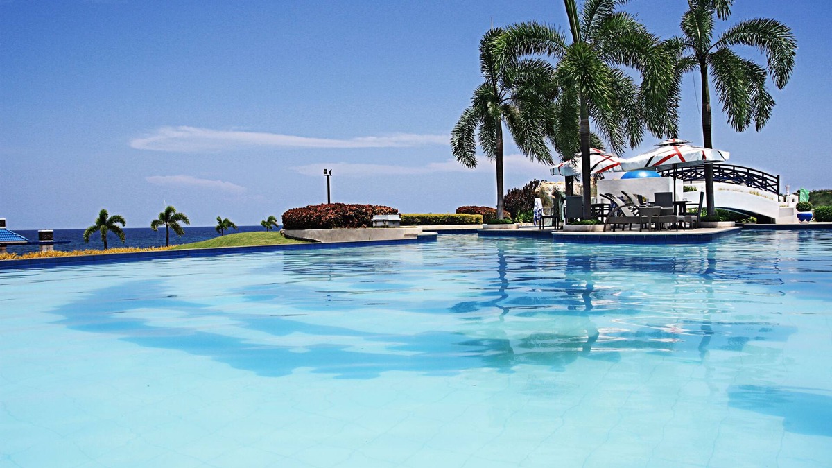 San Fernando Resort | Thunderbird Resorts - Poro Point