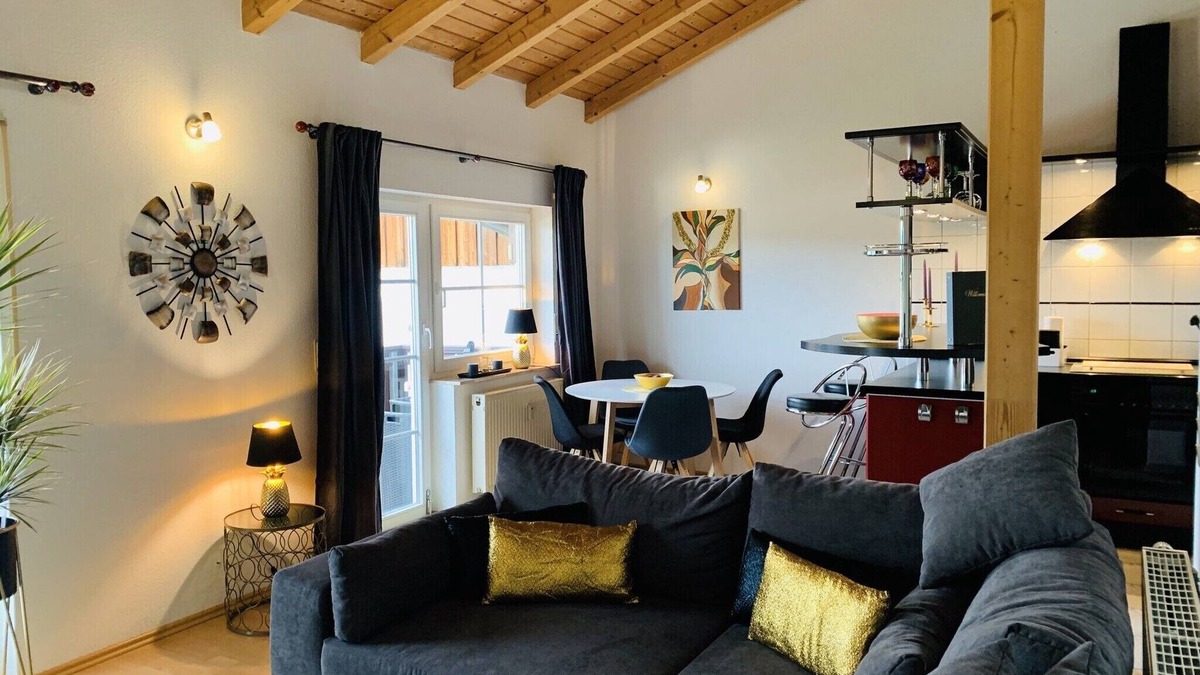 Schleusingen Apartment | Thuringian Forest residence town Schleusingen - Pets allowed!