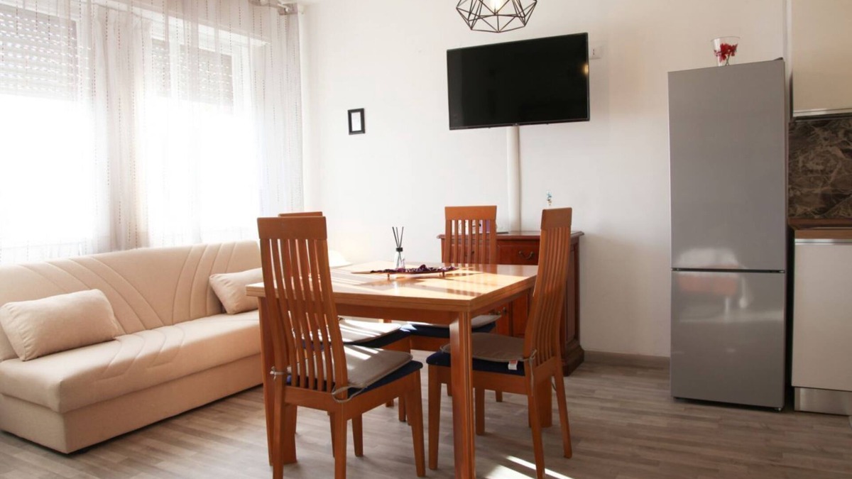 Favaro Veneto House | Tia House - Bright Studio with Private Parking!