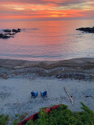 Ogunquit Apartment | Tide's Edge Oceanfront Condo