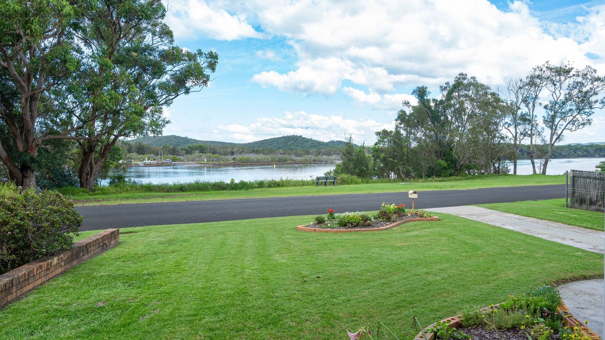 Evans Head Apartment | Tides: 1 BR, 1 BA in Evans Head, Sleeps 4