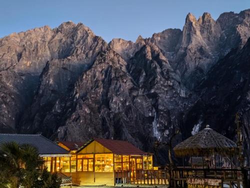 Hutiaoxia Hotel | Tiger Leaping Half Way Guest House