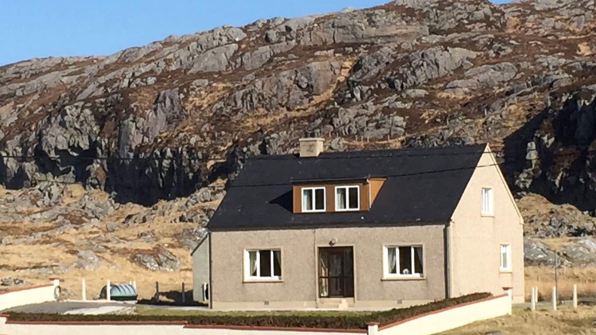 Flodabay House | Tigh 'a Chreagain, Geocrab, Isle of Harris