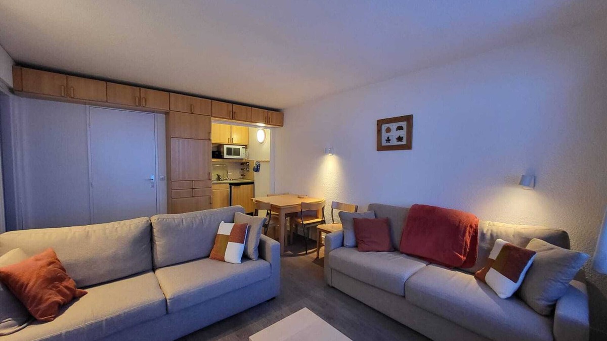 Val Claret Apartment | Tignes: 2 rooms, 4 pers, close to slopes, southwest balcony, wifi, pets ok