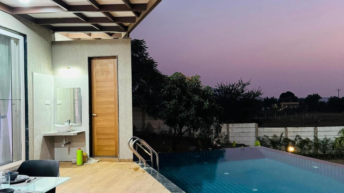 Nashik Villa | Tikona Villa 4BHK Luxury Villa in Pimplad Nashik with WiFi, AC, Swimming Pool