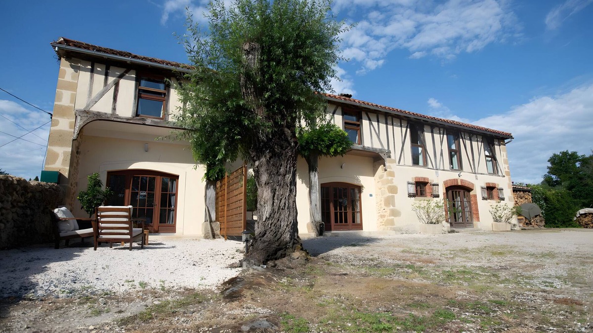 Tillac House | TILLACOTTAGE – Gîte Nina with Pool, Garden & 3 Suites in the Heart of Gascony
