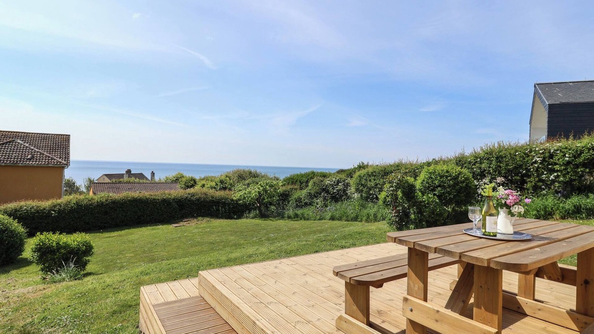 Charmouth Cottage | TILLICUM, family friendly, country holiday cottage in Charmouth