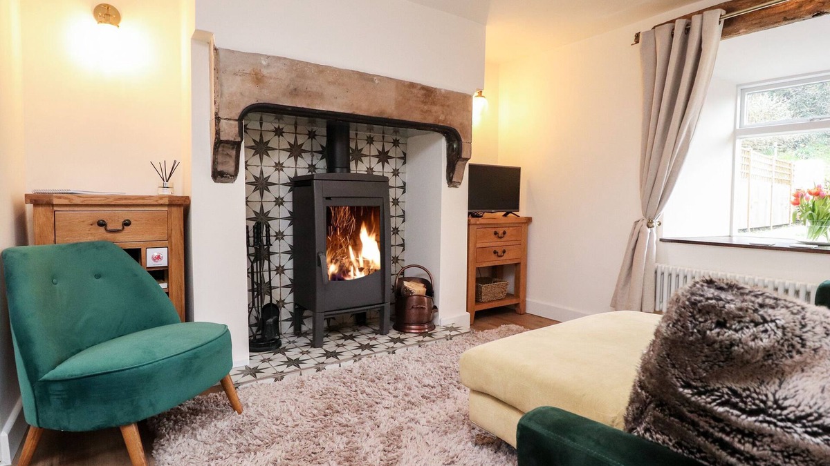 Heysham Cottage | TILLY'S PLACE, pet friendly, character holiday cottage in Heysham