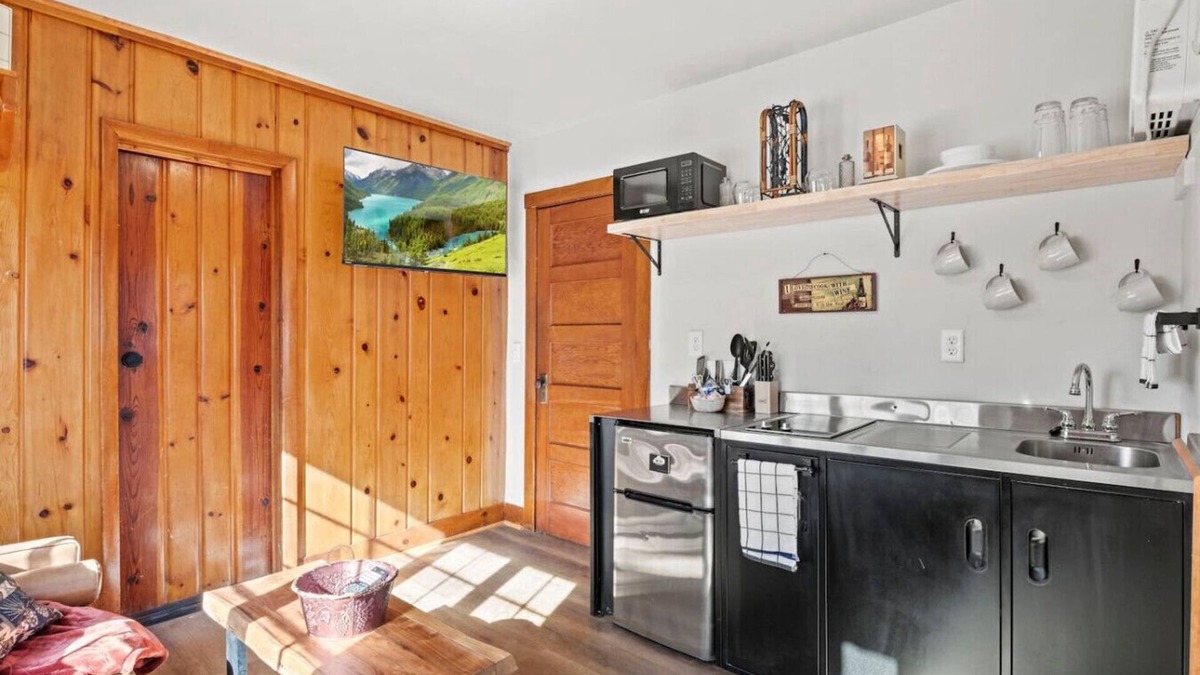 Colorado Springs Cabin | Timber Lodge Cabin #16