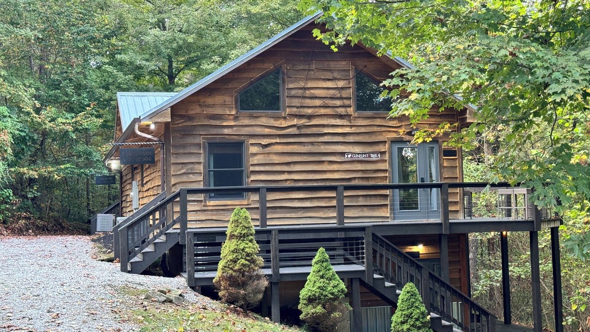 Gnaw Bone Cabin | "Timber Nook" Suite at Rustic Retreat Cabin w/amenities