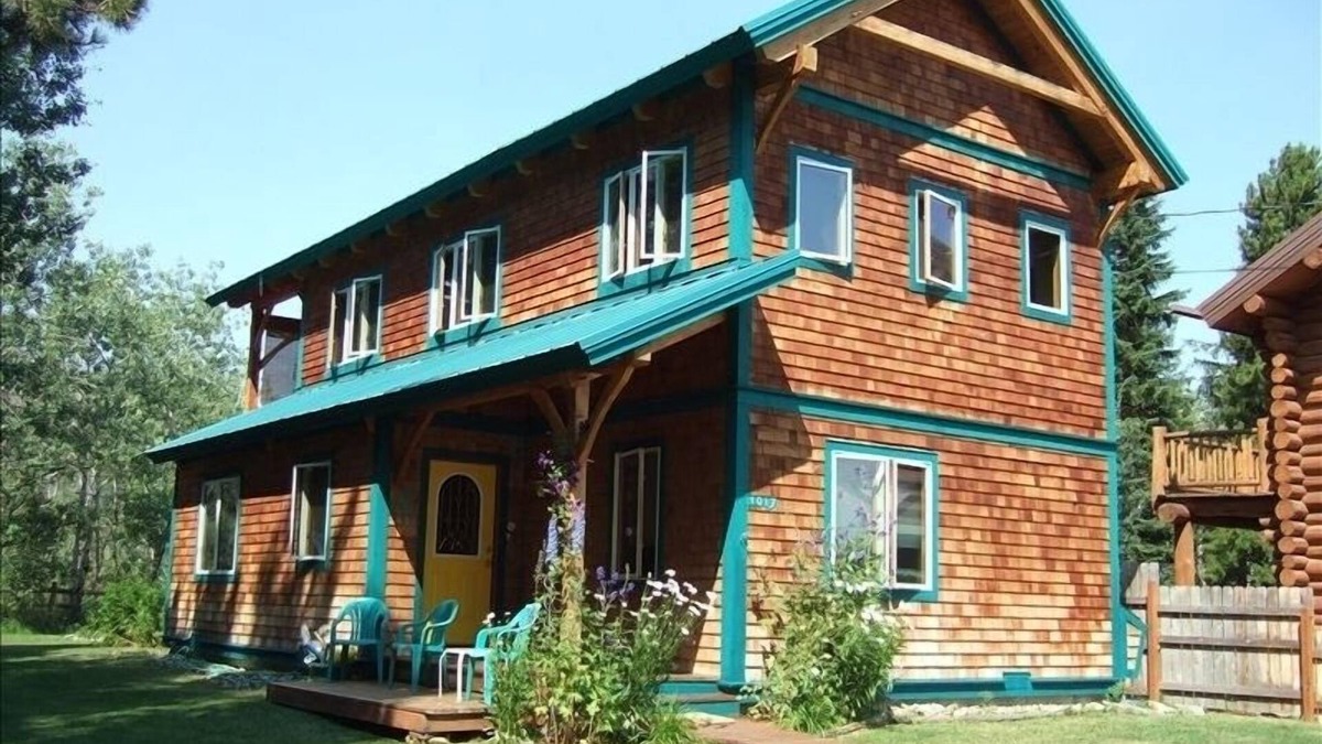 East Glacier Park Village House | Timber Frame Guest Home
