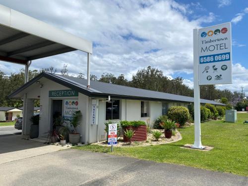 Wauchope Hotel | Timbertown Motel