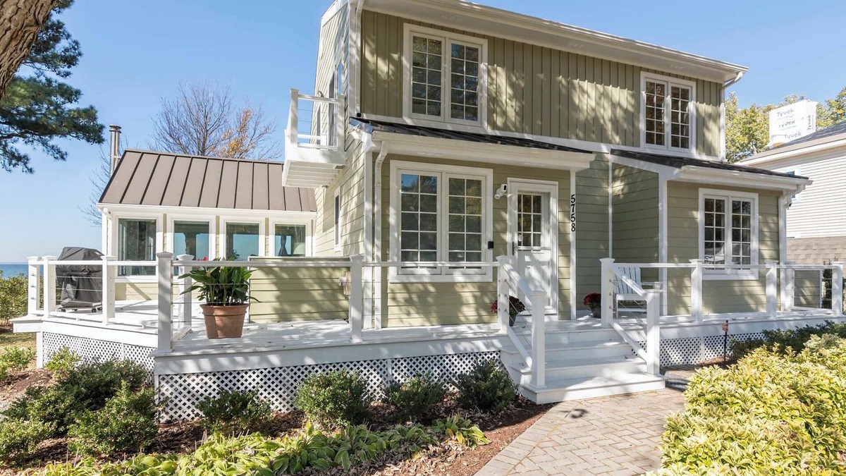 Tilghman House | Time Stands Still At the Dock.