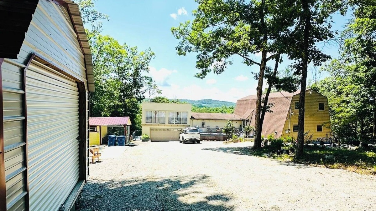 Burnside House | Time to get away from mythe hustle and bustle