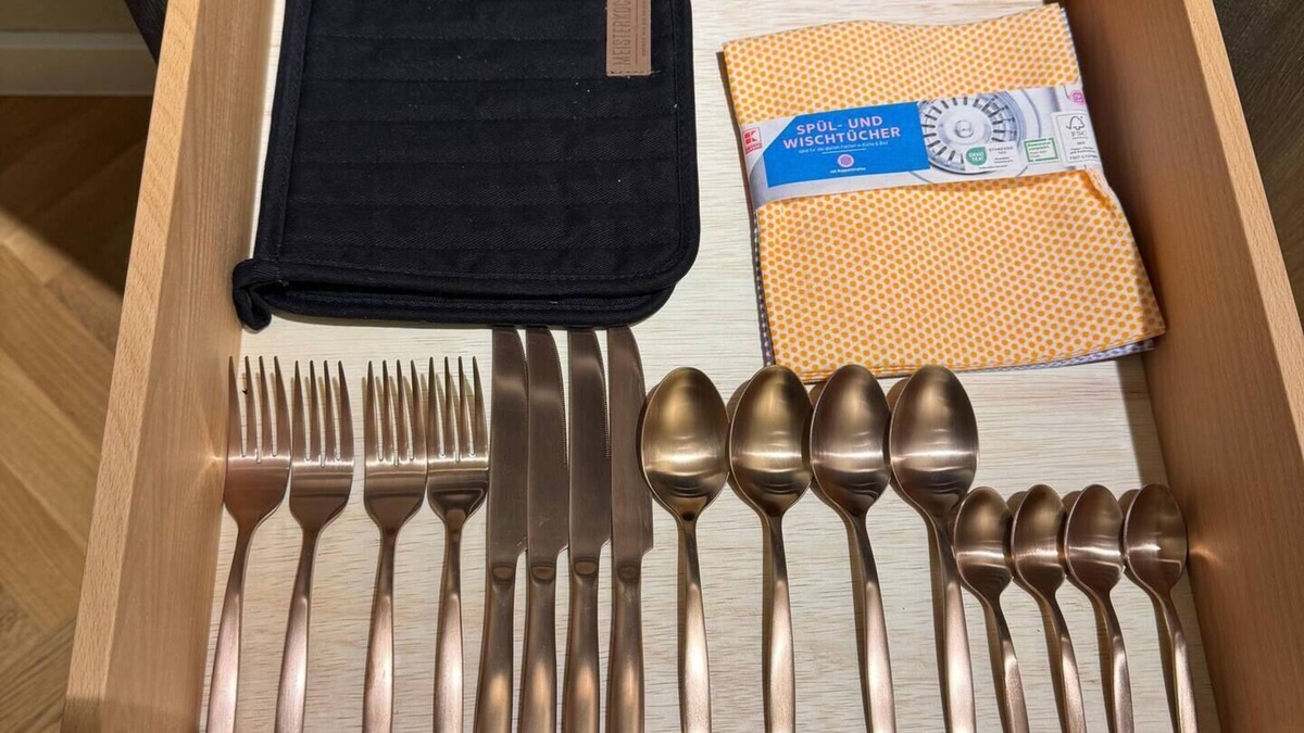 Auerbach-Erzgebirge Apartment | Timeless luxury at the moated castle