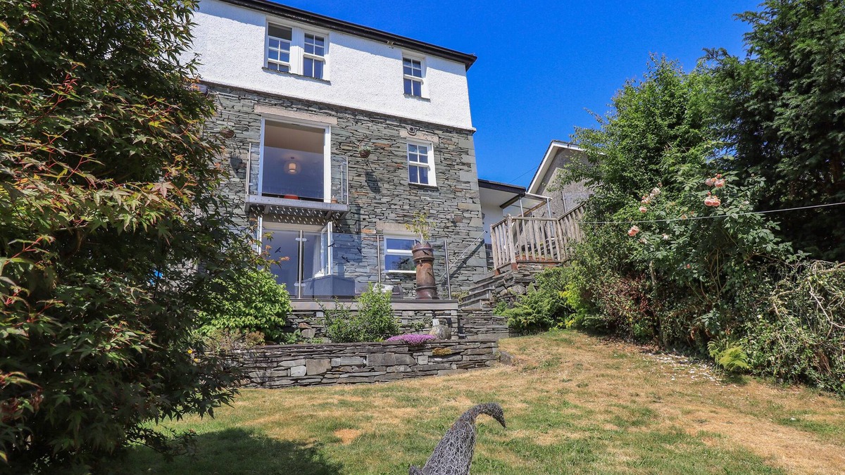 Coniston Cottage | TIMLEY KNOTT, pet friendly, character holiday cottage in Coniston