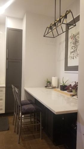 Centretown Apartment | Tina's gem