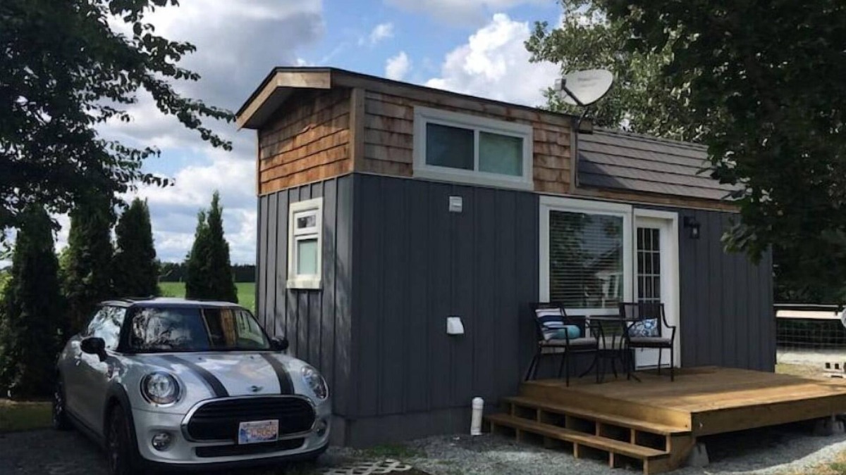 Abbotsford House | Tina the Tiny House