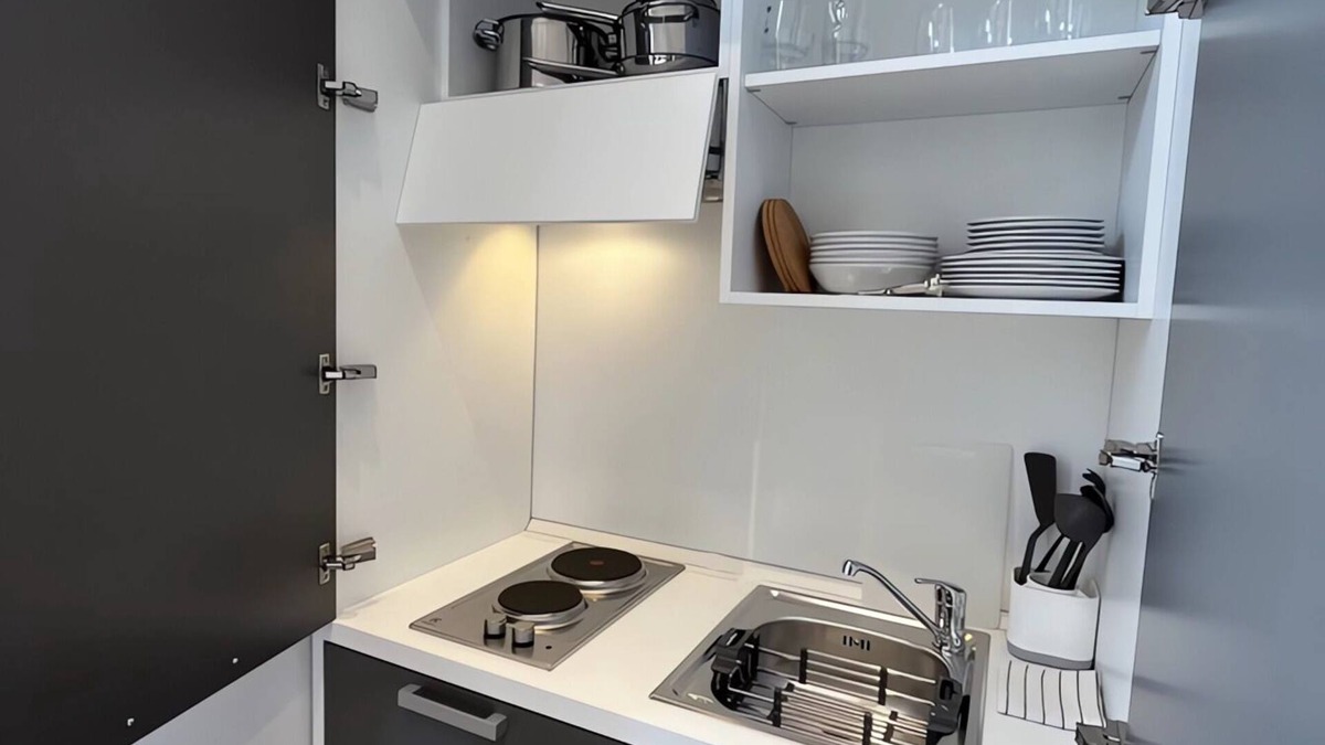 Quartiere Mazzini Apartment | Tiny Apartment with ideal subway connection