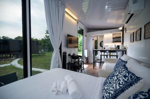 Singapore House | Tiny Away Escape at Lazarus - 1900