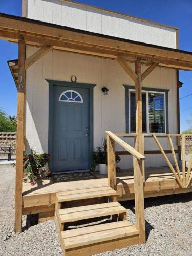 Quartzsite House | Tiny Cabin #19 American Trails