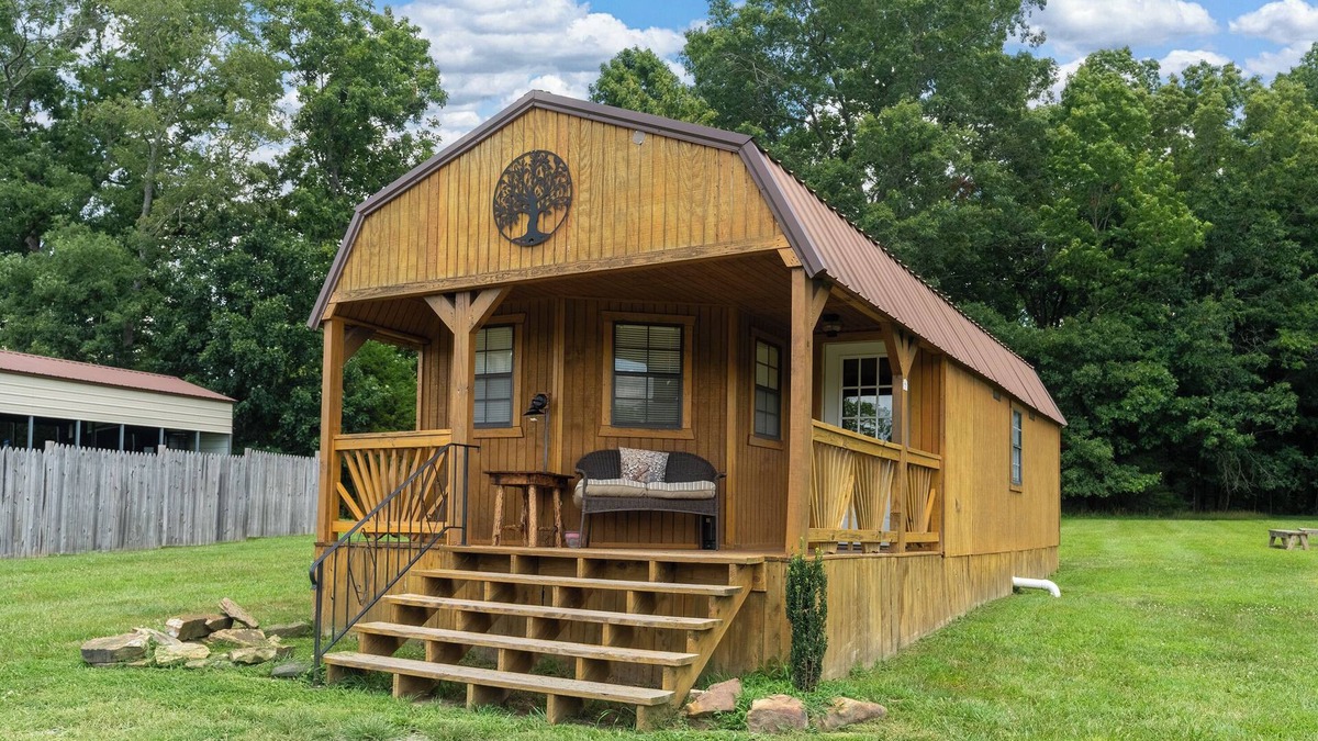Marion Cabin | Tiny Cabin, Big Charm – next to Lake of Egypt