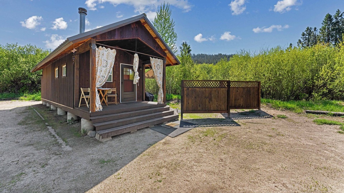 Garden Valley Cabin | Tiny Cabin in the Mountains