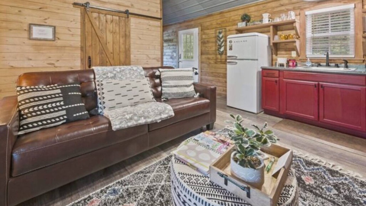 Ringold Cabin | Tiny Cabin! private back deck, outdoor fire pit, less than a mile to lake