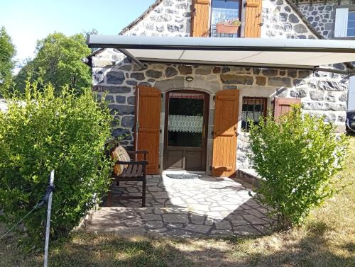 Saint-Martin-sous-Vigouroux House | Tiny Cantalou