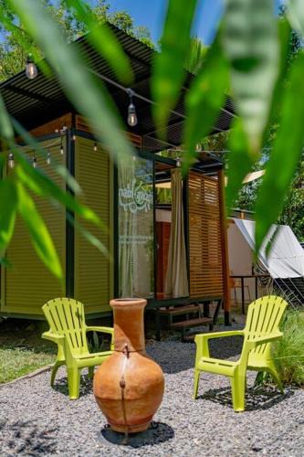 Pacuare Reserve Ski Chalet | Tiny garden house