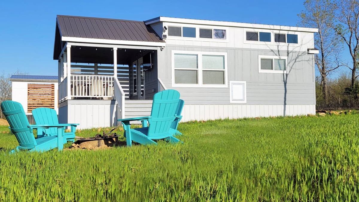 Okmulgee House | Tiny Grey with Loft: Twin Lakes Tiny Homes of Okmulgee