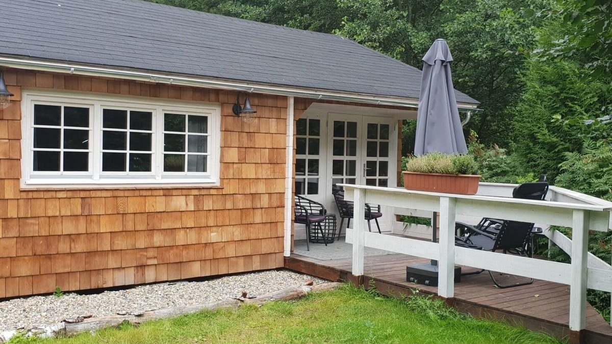 Niedenstein Apartment | Tiny House 'Weißenthalsmühle Birkenhäuschen' with Private Terrace