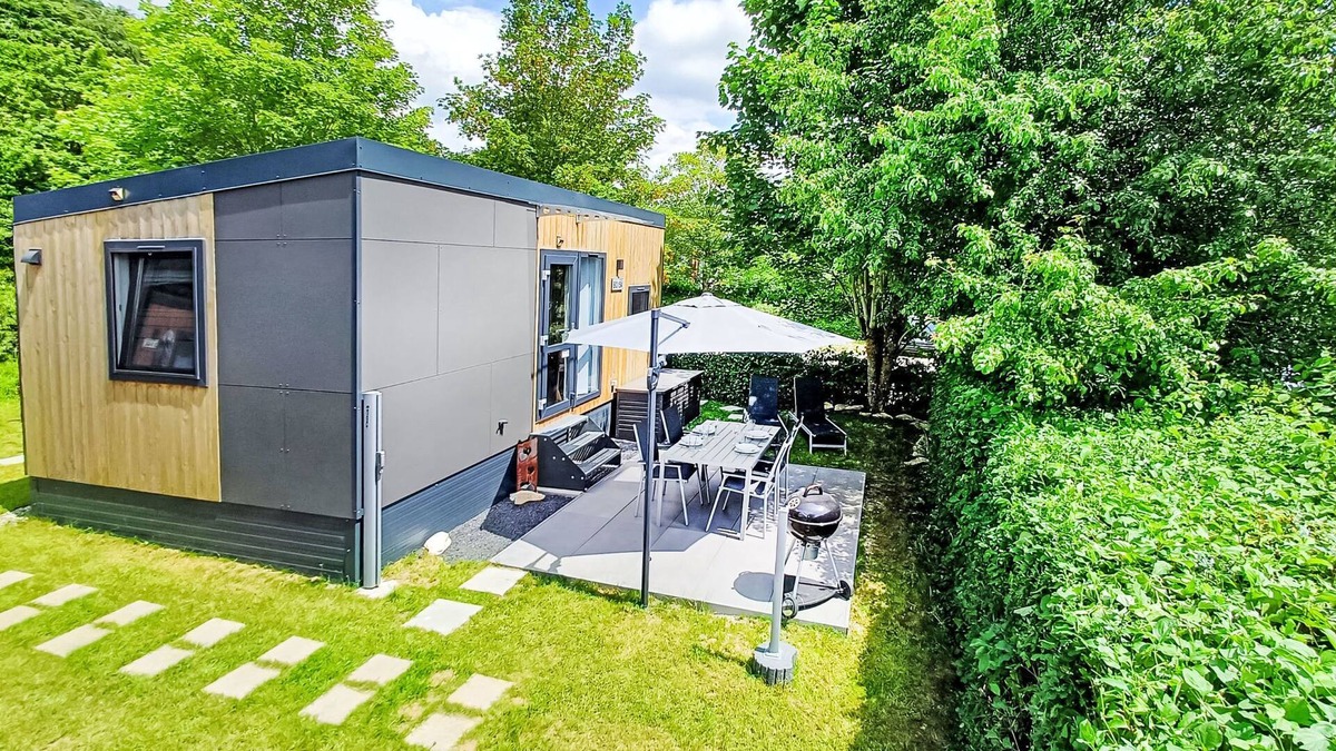 Wemding House | Tiny Haus am Waldsee by Interhome
