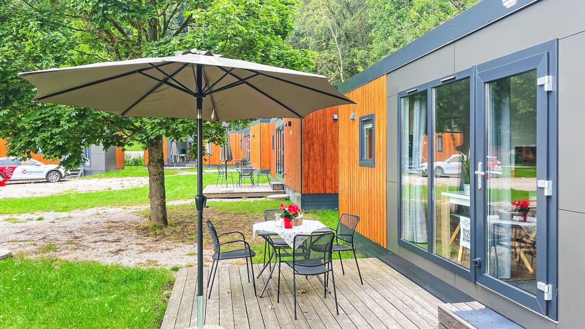 Riedenburg House | Tiny Haus Sunside Gardenlounge by Interhome
