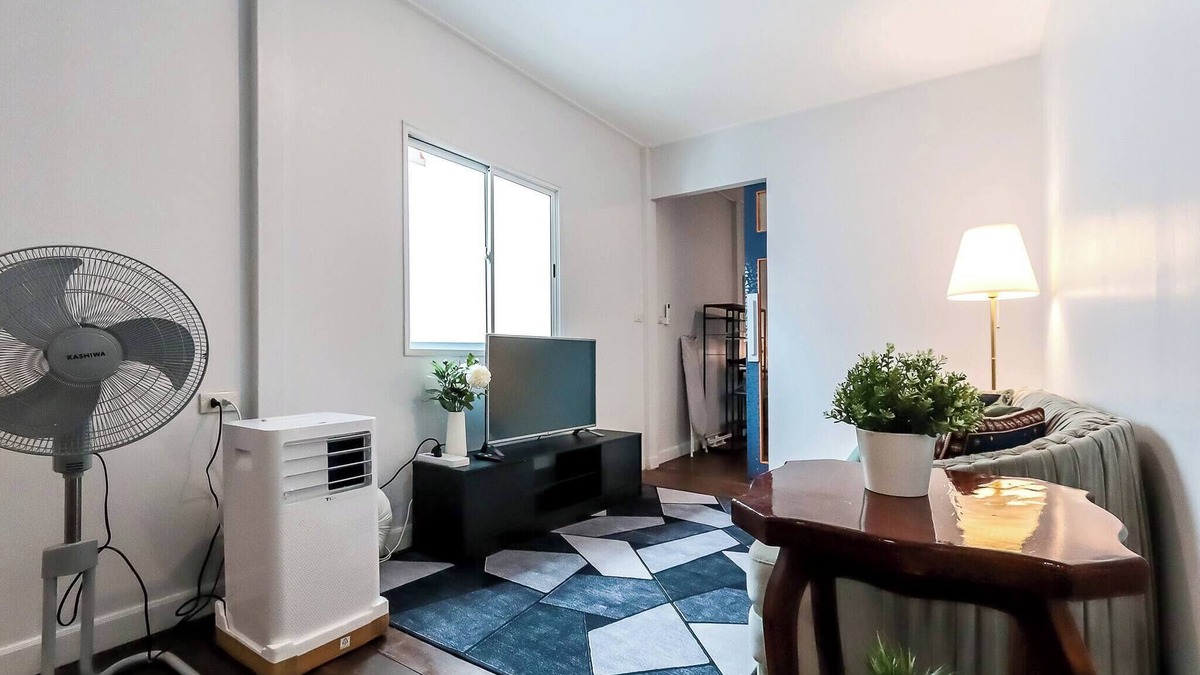 Bang Sue House | Tiny House Bangson at Bangsue Grand Station