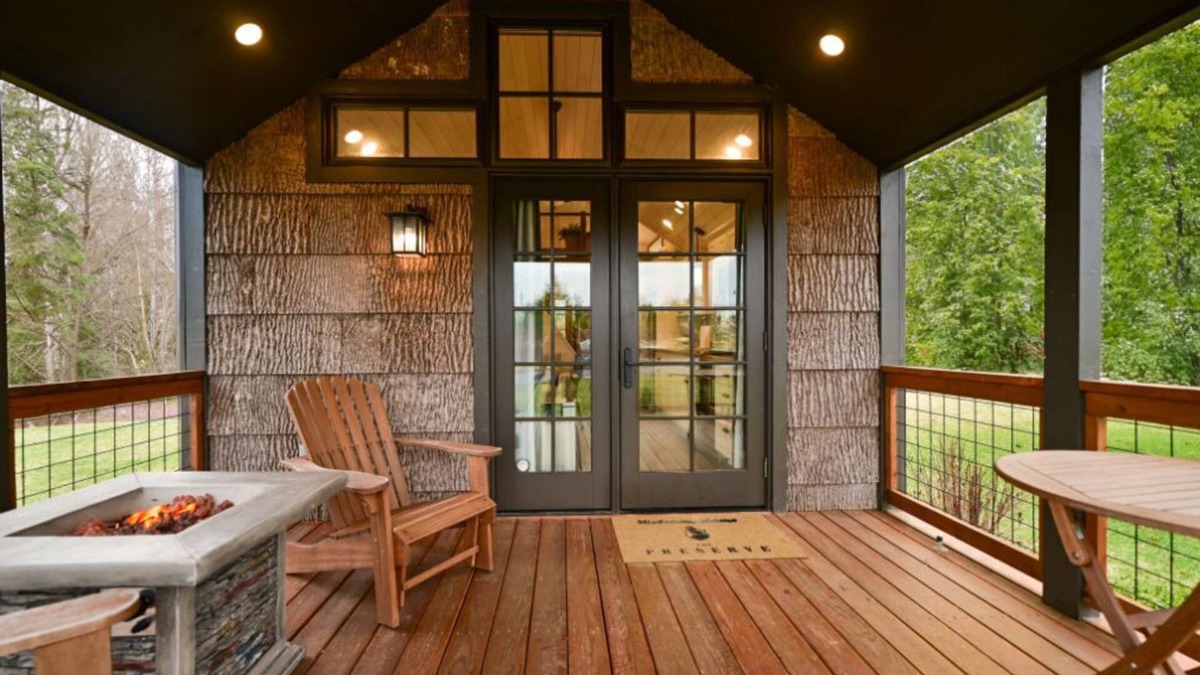 Wyoming Cabin | Tiny Home | 2-Story Windows + Gorgeous Views