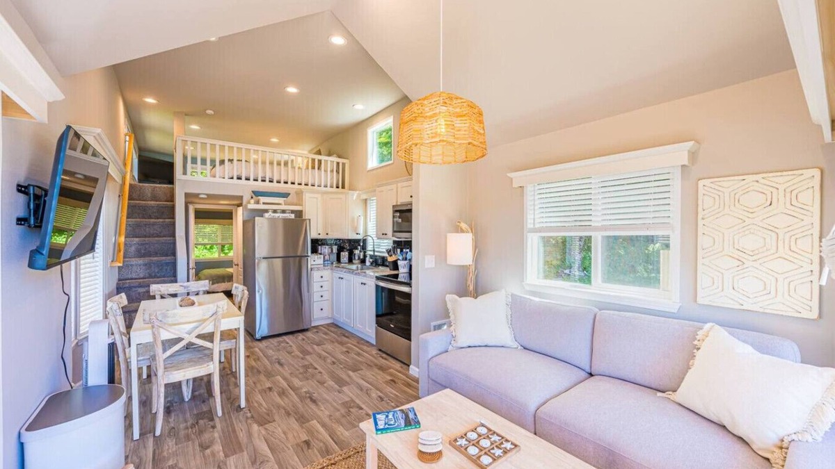 Forks House | Tiny Home Coastal 3BR