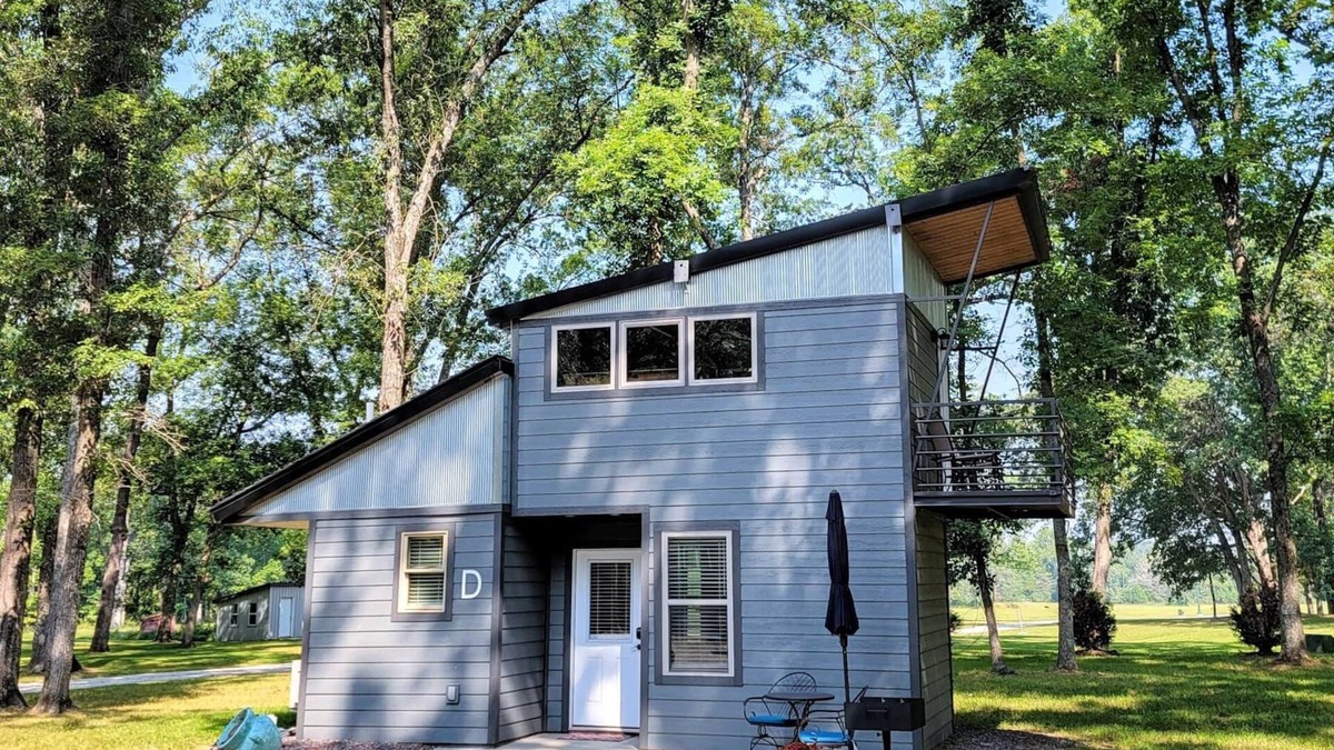 Owensville House | Tiny Home D at Red Oak Valley