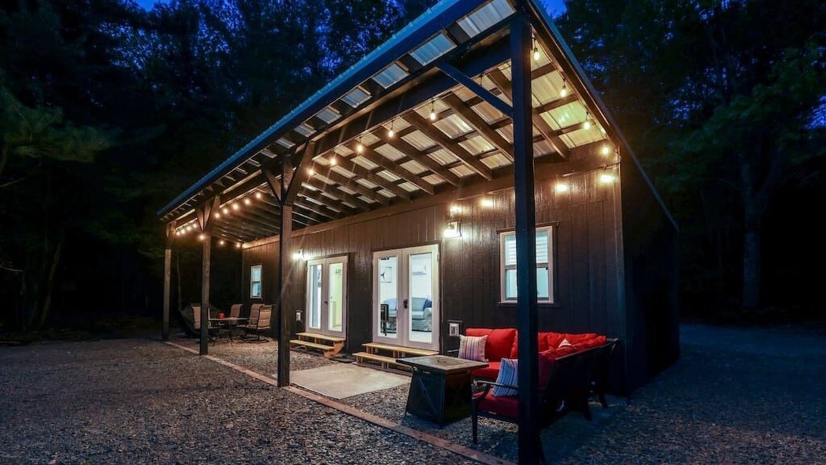 Town of Schodack Apartment | Tiny Home Escape Swimmable Pond WiFi Pets OK